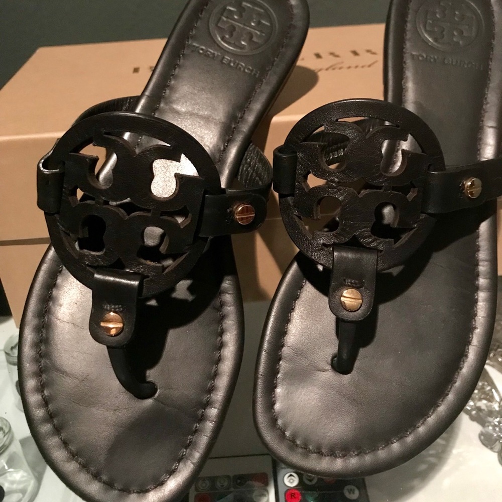 Women’s Tory Burch sandals 😍